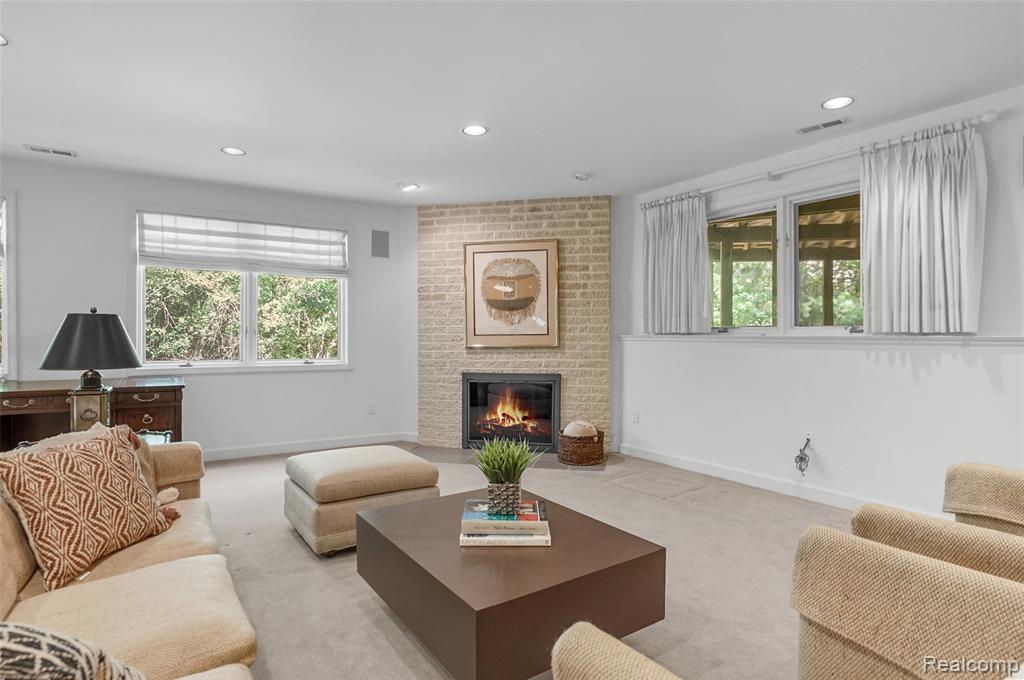 5575 Forman Drive, Bloomfield Hills, MI 48301 — Photo 47