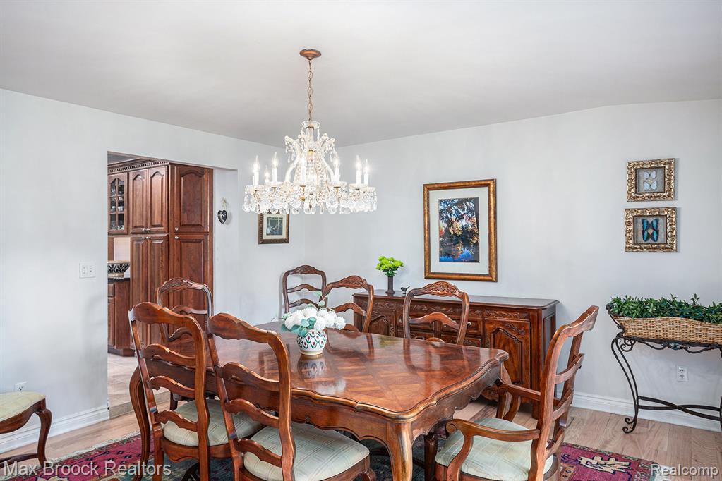 855 N Pemberton Road, Bloomfield Hills, MI 48302 — Photo 12