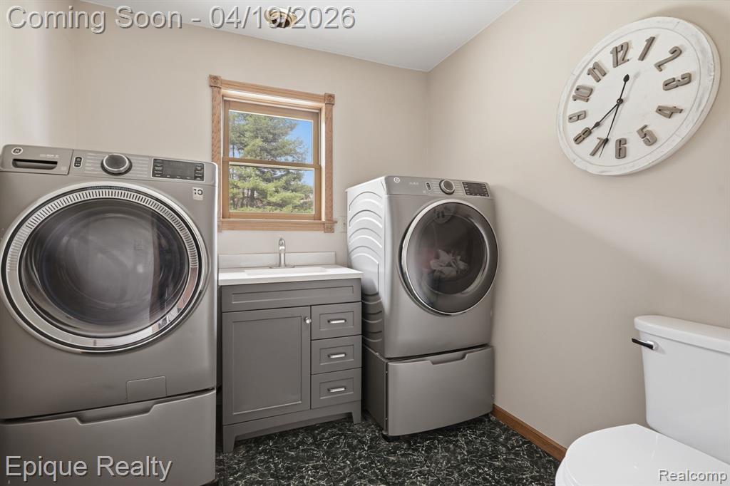 8269 Morrish Road, Flushing, MI 48433 — Photo 20