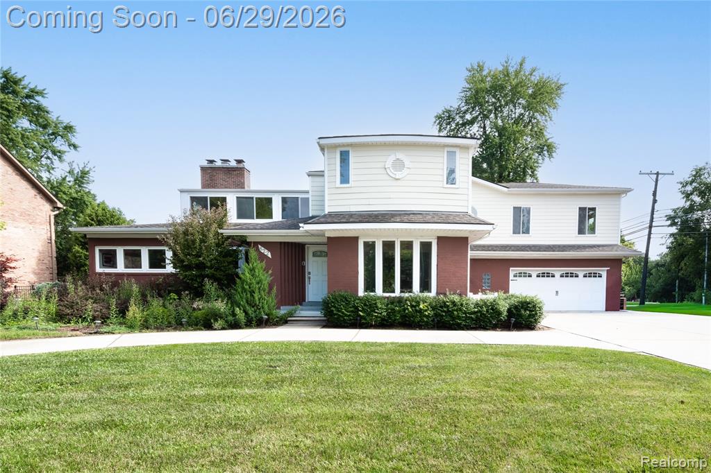 622 Sunningdale Drive, Grosse Pointe, MI 48236 — front exterior