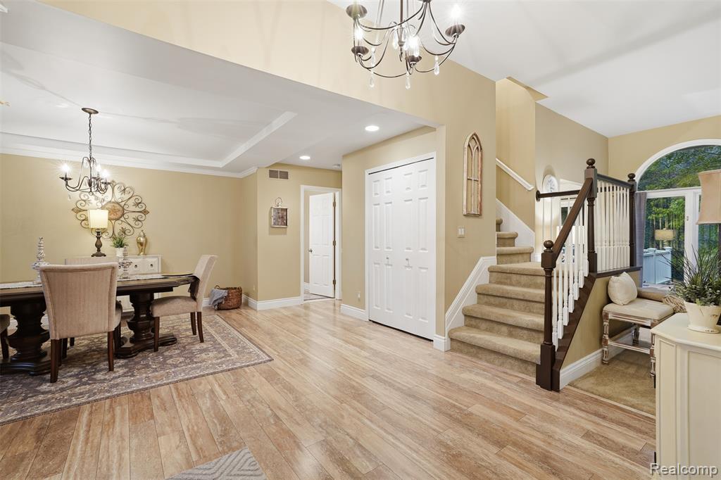 8235 Ironwood Drive, Pinckney, MI 48169 — Photo 4