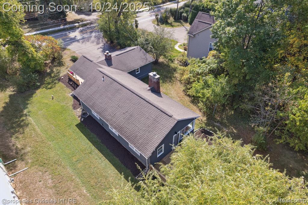 4066 Green Lake Road, West Bloomfield, MI 48324 — Photo 49