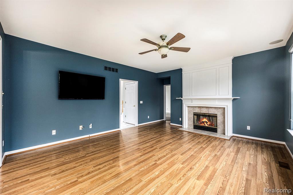 49620 Dunhill Drive, Macomb, MI 48044 — Photo 5