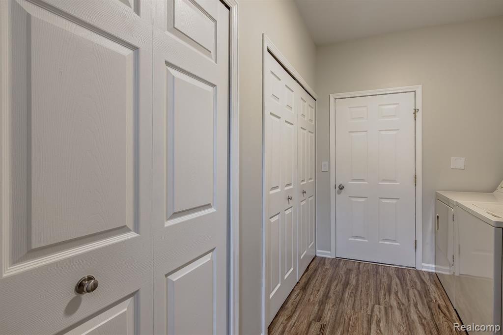 708 AMBERLY Drive, A, Waterford, MI 48328 — Photo 25