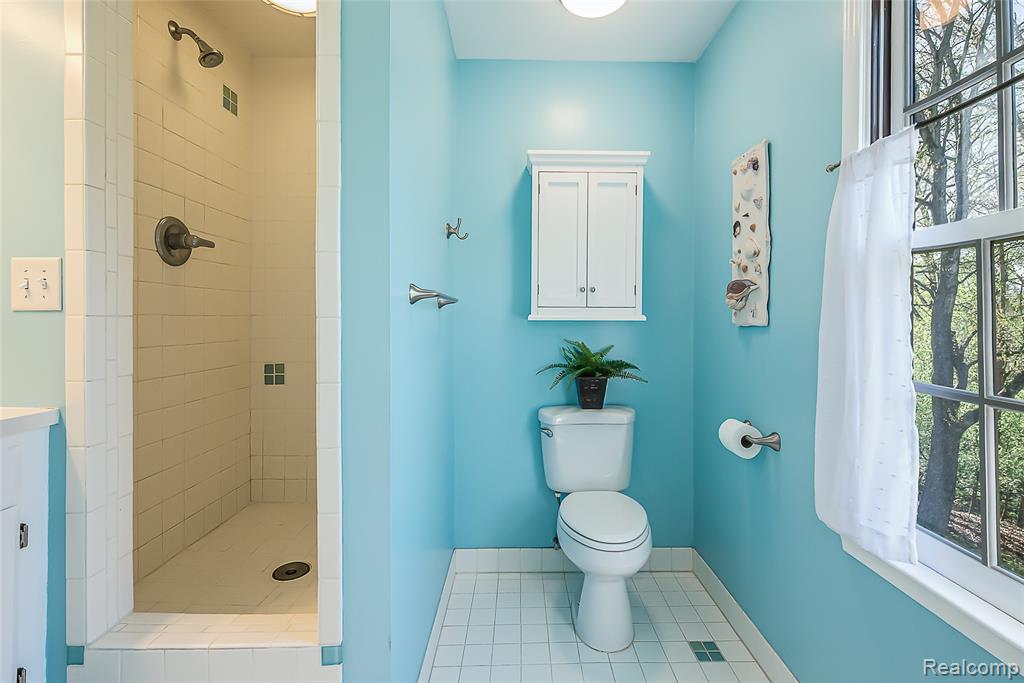 2694 WAYSIDE Drive, Ann Arbor, MI 48103 — Photo 50