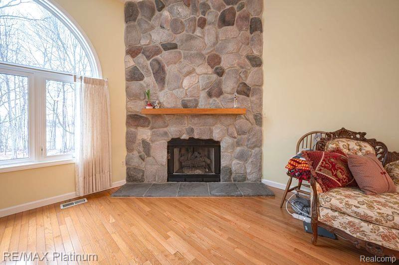 7567 Radcliffe, 55, Brighton, MI 48114 — Photo 5
