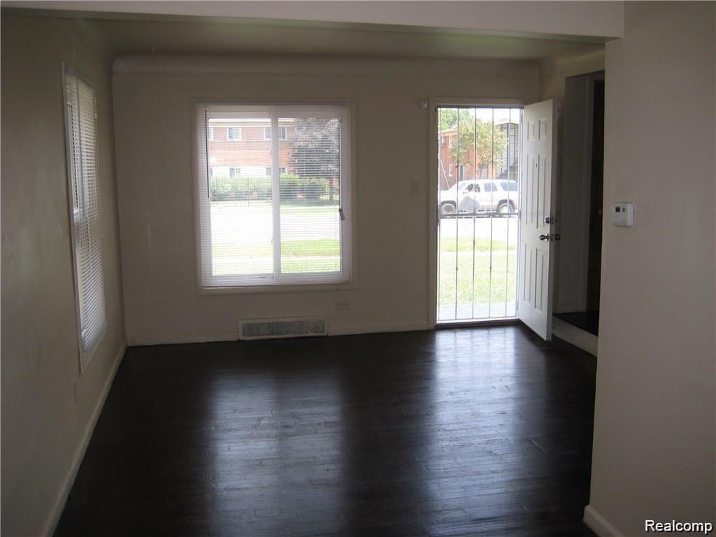 8603 Wyoming Avenue, Detroit, MI 48204 — Photo 2