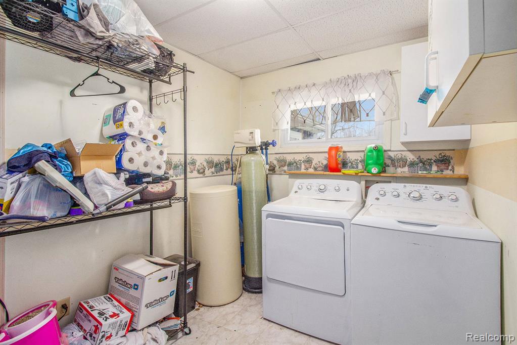 6105 SARATOGA Lane, Flint, MI 48506 — Photo 15