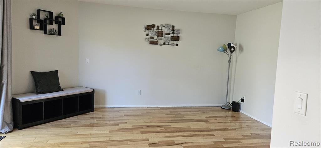 894 YORKTOWN, Northville, MI 48167 — Photo 5