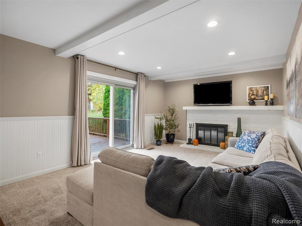 864 Dressler Lane, Rochester Hills, MI 48307 — Photo 7