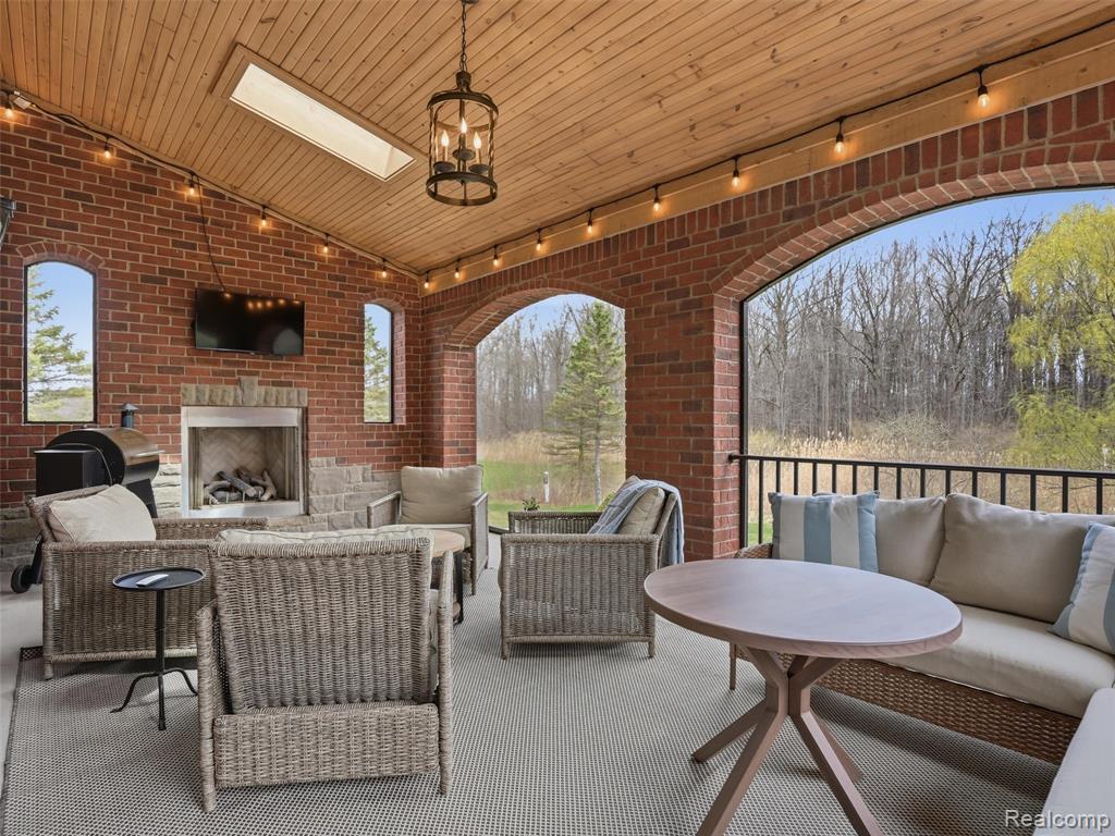 3085 Royal Berkshire Lane, Oakland, MI — Photo 5