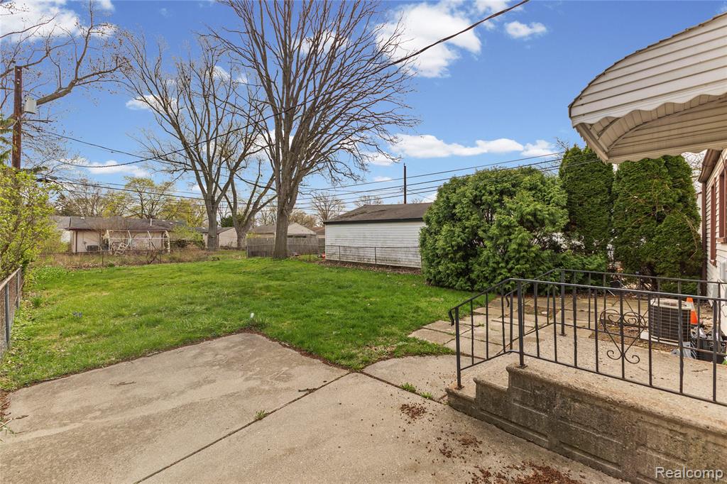 7426 Floral Street, Westland, MI — Photo 21