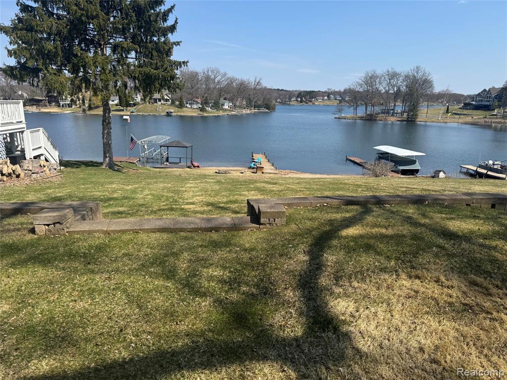 10470 King Road, Davisburg, MI 48350 — Photo 12
