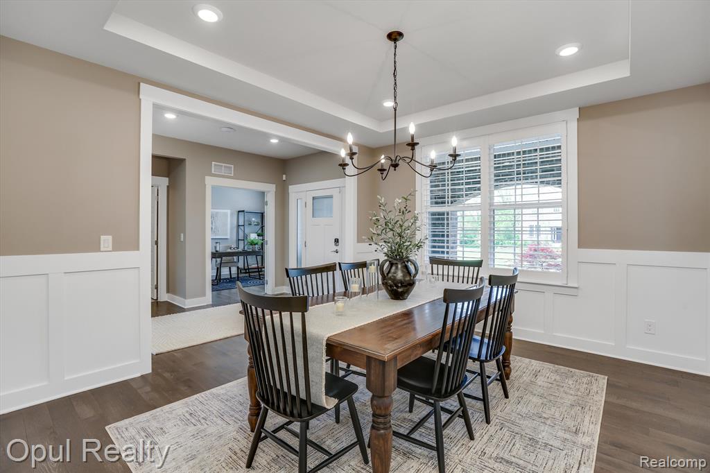 7484 HARDWOOD Circle, Canton, MI 48187 — Photo 6