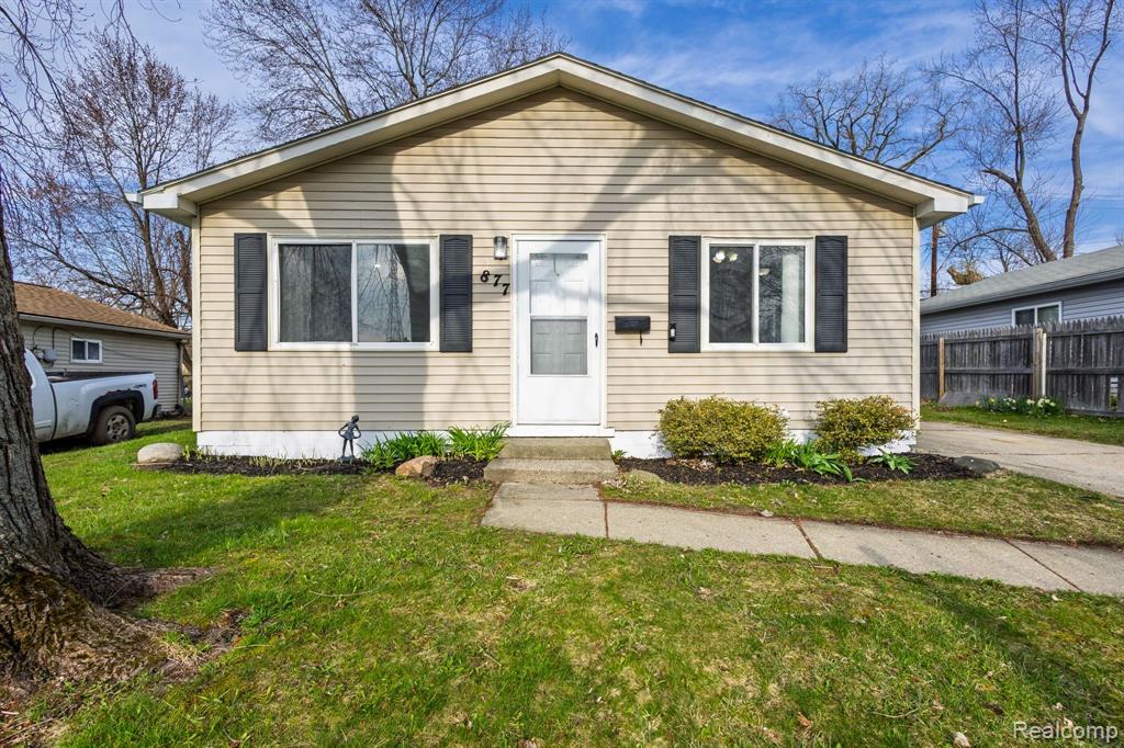877 KETTERING Avenue, Pontiac, MI 48340 — front exterior