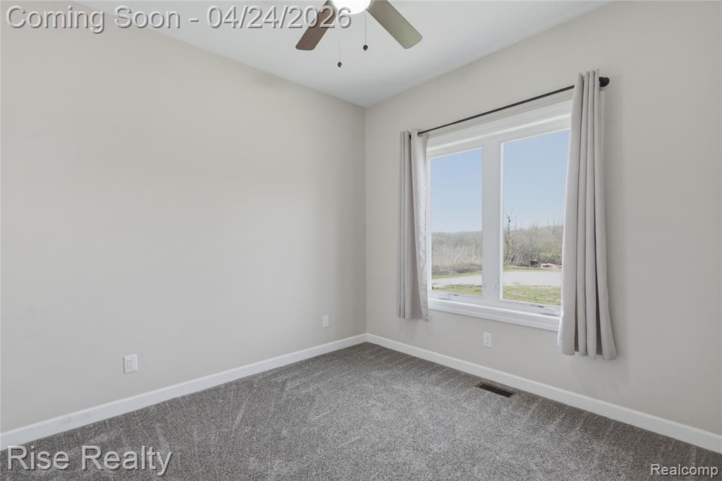 4399 E Bristol Road, Burton, MI 48519 — Photo 19