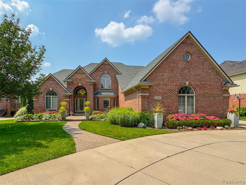 52455 Indian Summer Drive, Chesterfield, MI — Photo 2