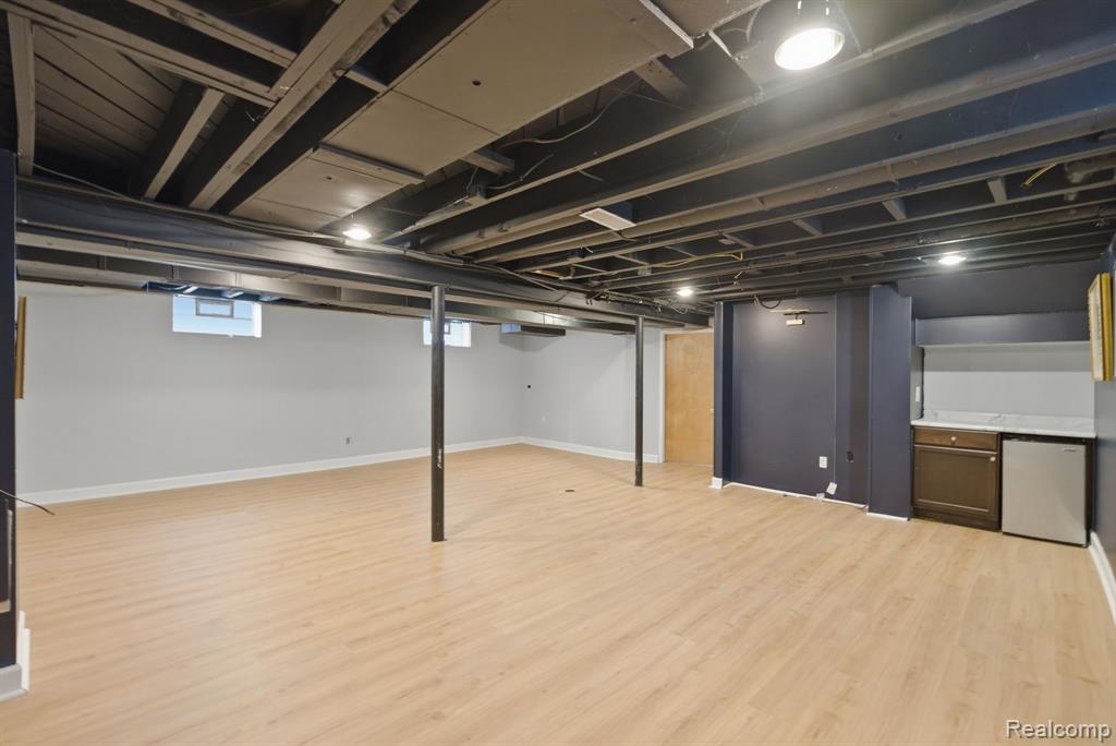 57 W Elmwood Avenue, Clawson, MI — Photo 27