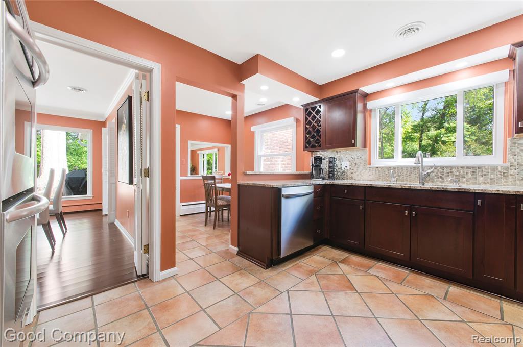 4230 Orchard Way, Bloomfield Hills, MI 48301 — Photo 13