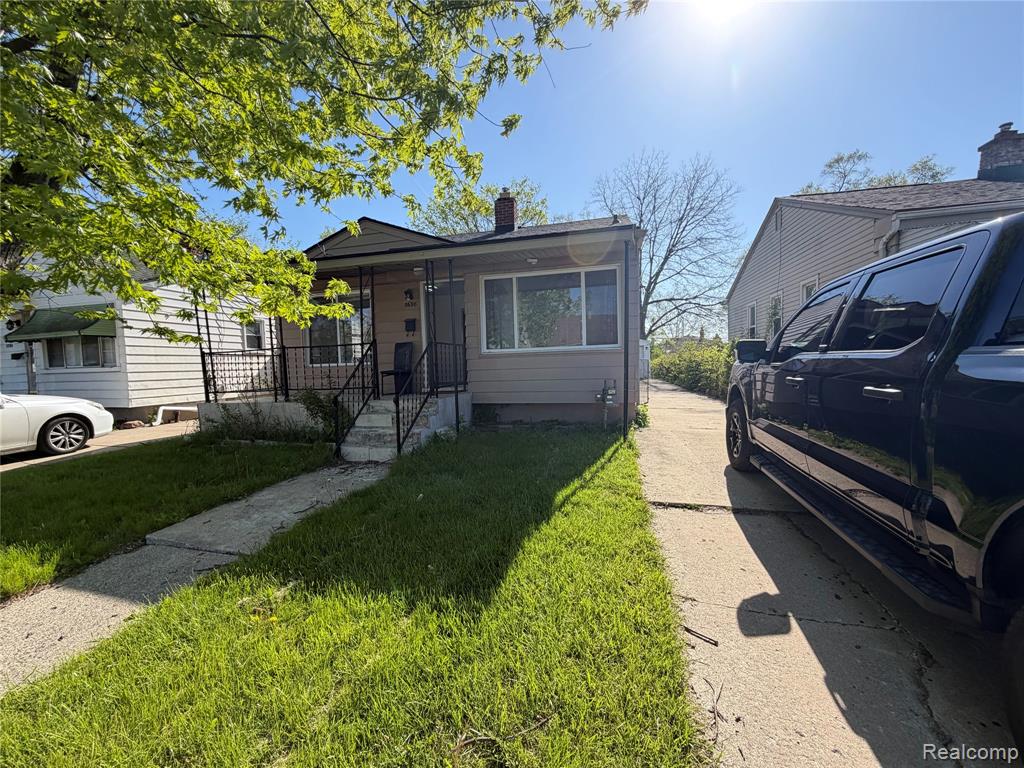 5698 Greenview Avenue, Detroit, MI 48228 — Photo 3
