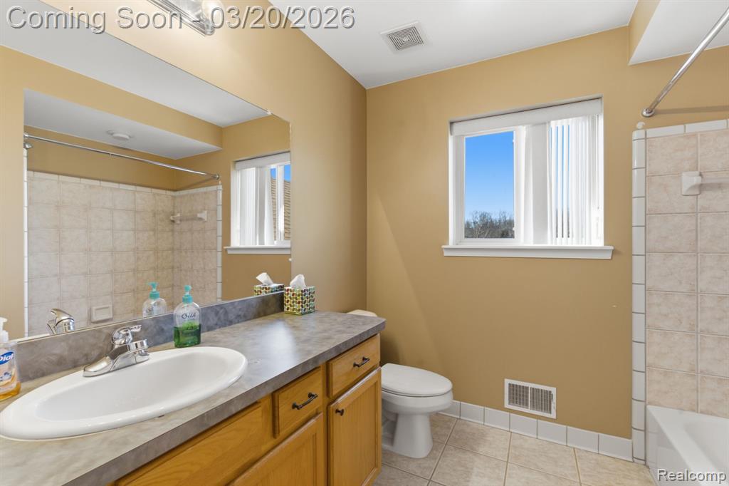 35950 Tamarack Court, New Baltimore, MI 48047 — Photo 24