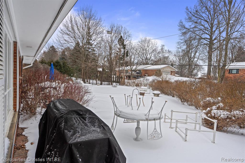 952 N Reading Road, Bloomfield Hills, MI 48304 — Photo 31