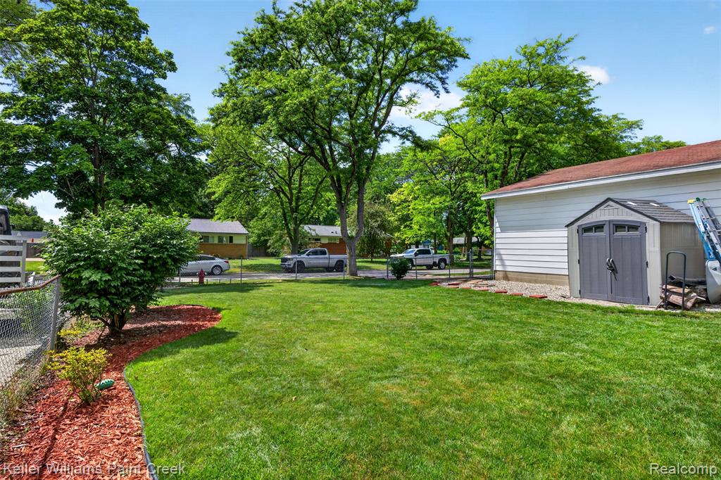 700 Coolidge Drive, Midland, MI 48642 — Photo 37