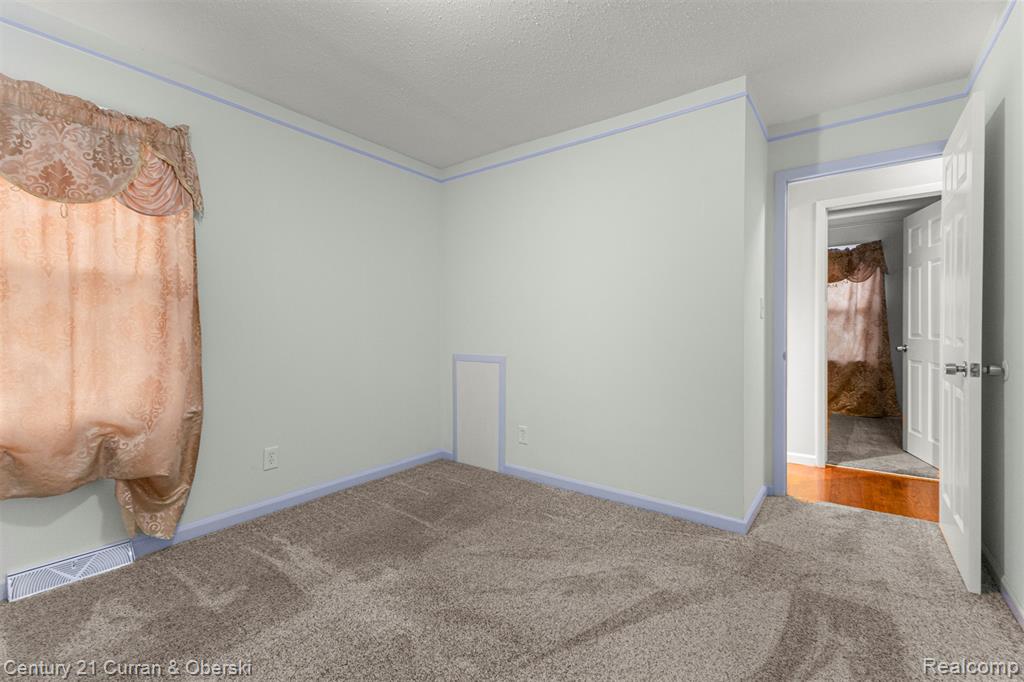 6631 Elm Street, Taylor, MI 48180 — Photo 12