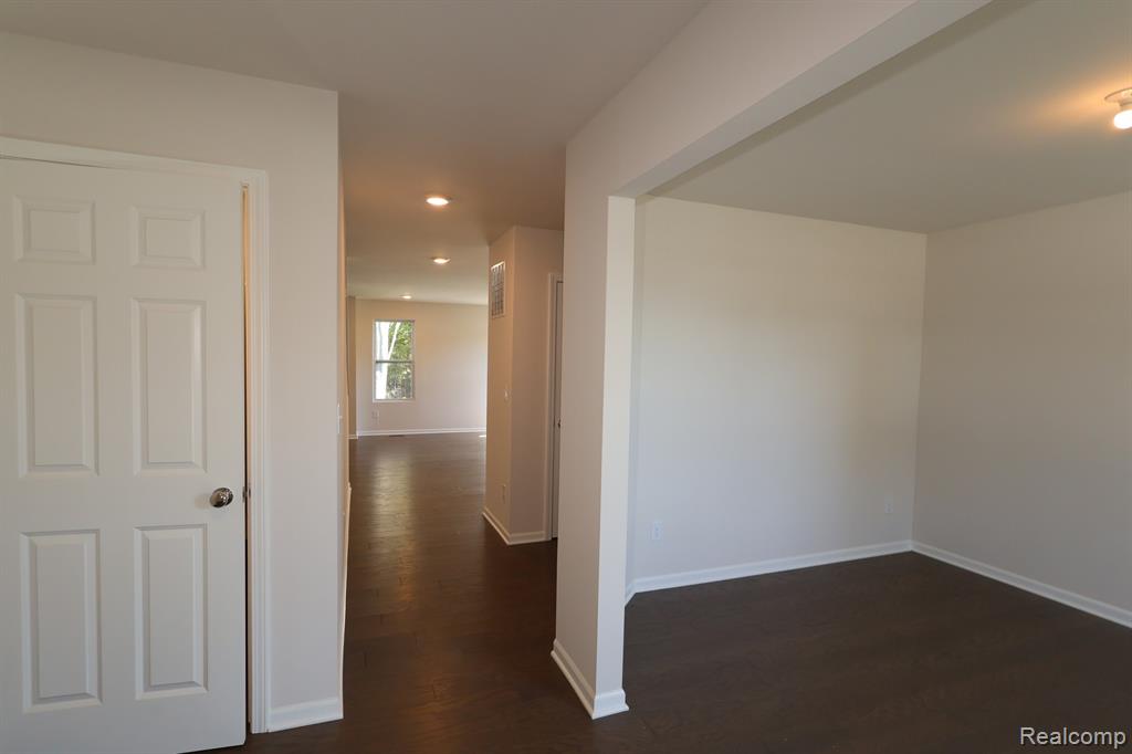 4320 Oak Street, Grand Blanc, MI 48439 — Photo 4