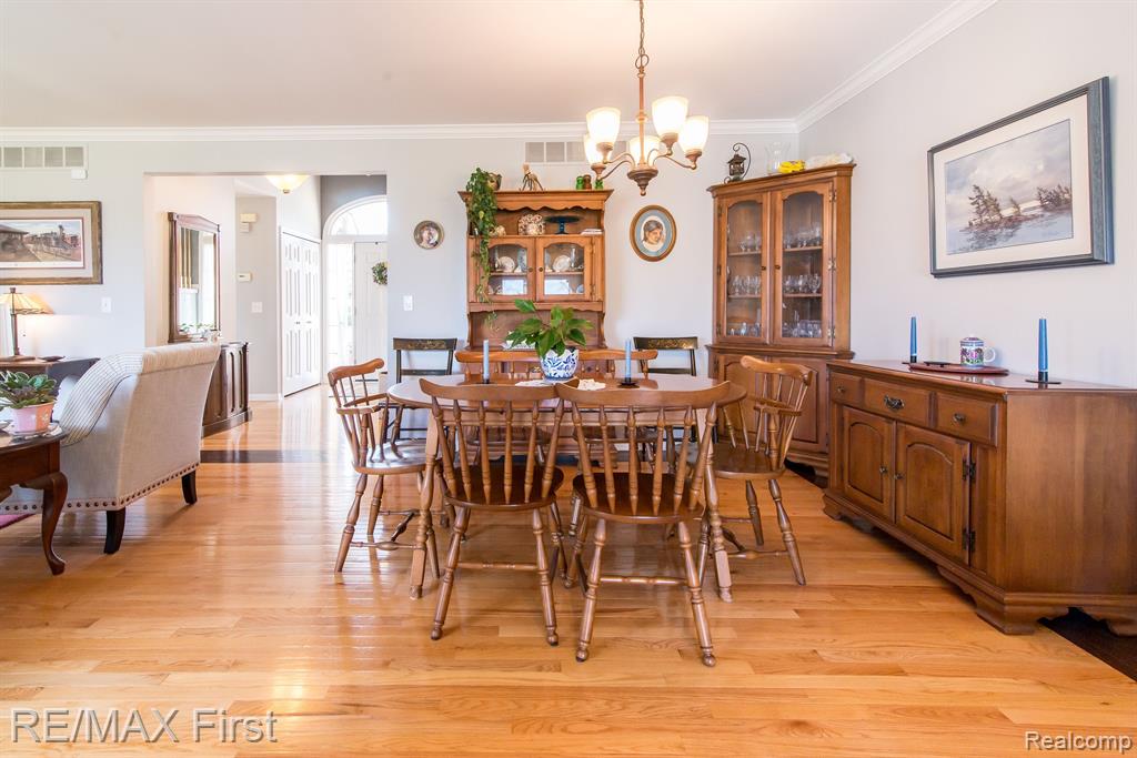 8598 GOLF LANE Drive, Commerce Twp, MI 48382 — Photo 28