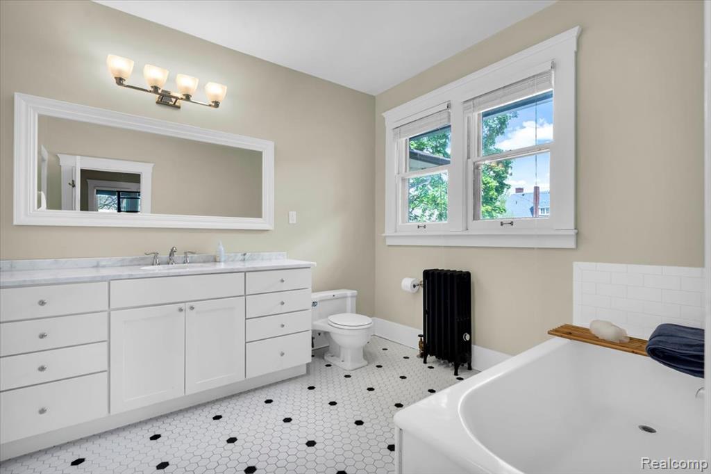 658 Longfellow Street, Detroit, MI 48202 — Photo 53