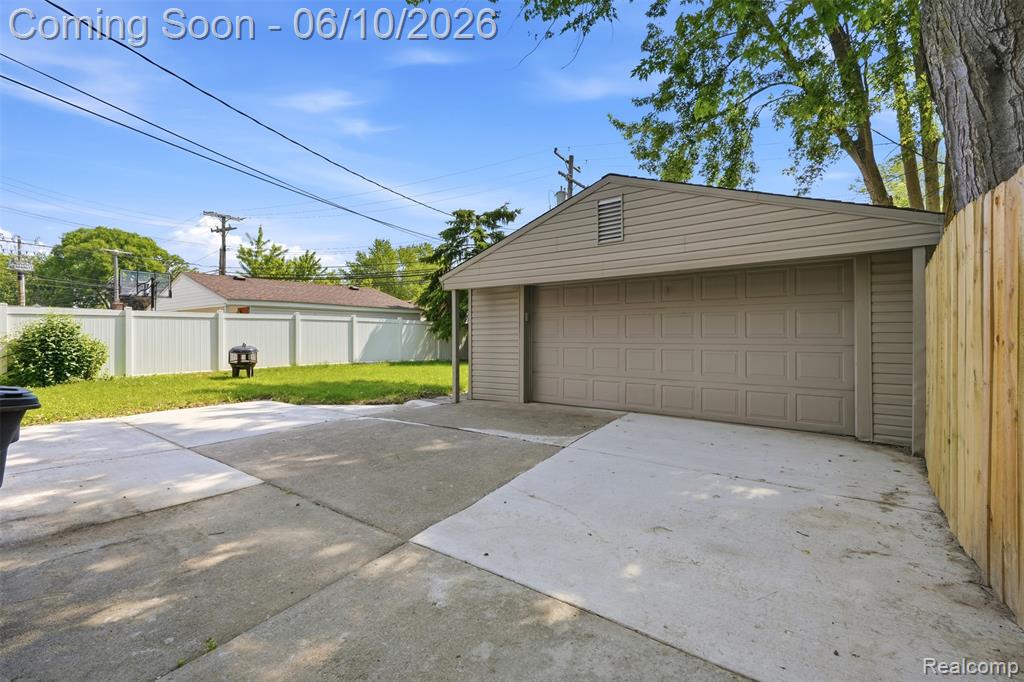 8245 Roosevelt Street, Taylor, MI 48180 — Photo 25