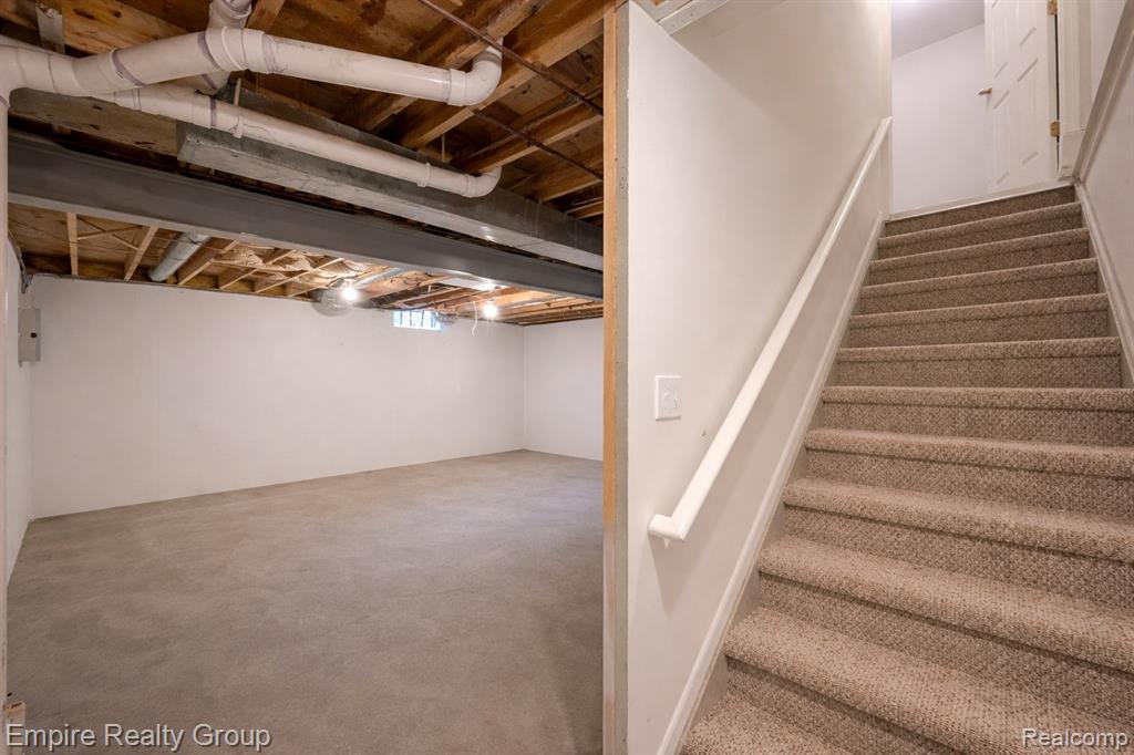 12330 Hickory E, Utica, MI 48315 — Photo 8