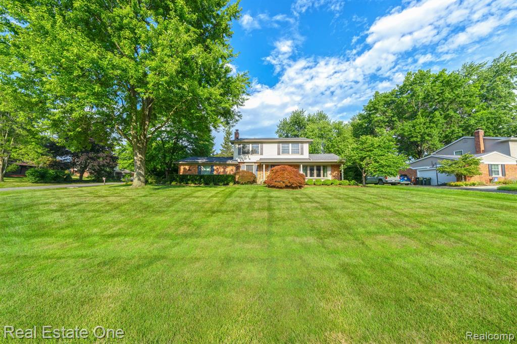 563 MILLSTONE Drive, Rochester Hills, MI 48309 — Photo 4