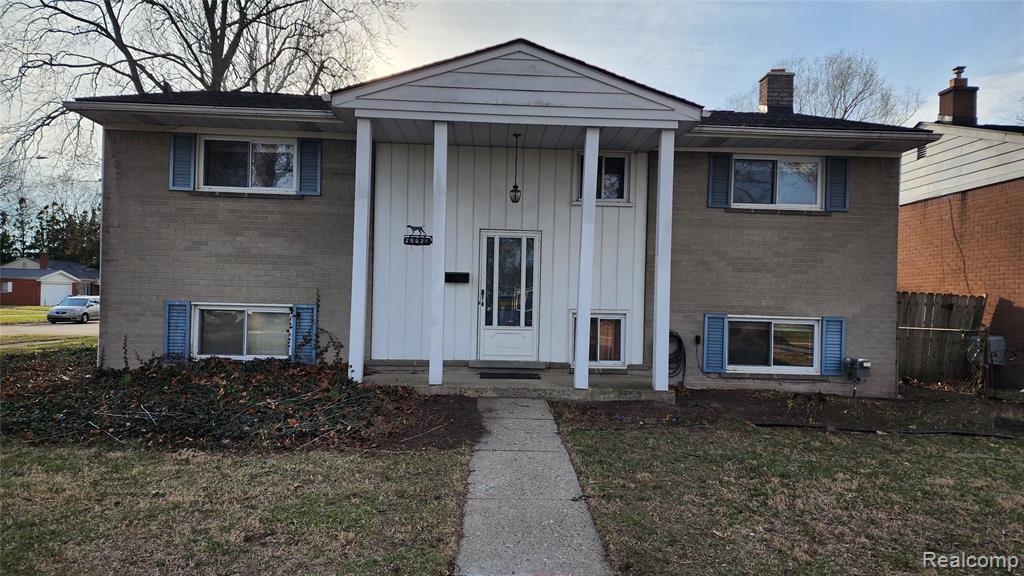 28621 Milton Avenue, Warren, MI 48092 — Photo 2