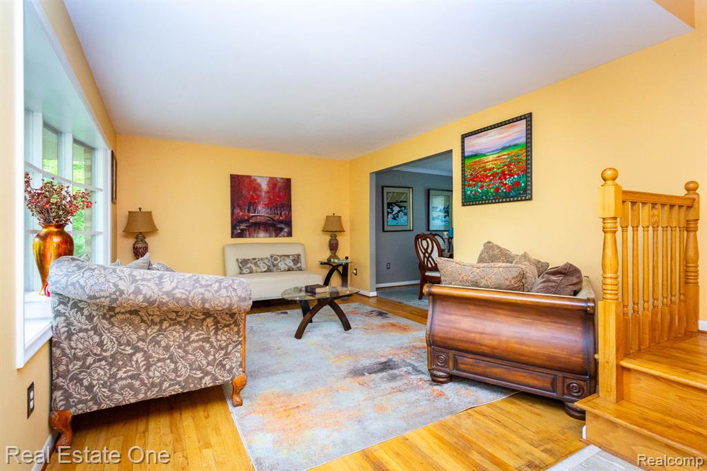 6011 Walker Drive, Troy, MI 48085 — Photo 11
