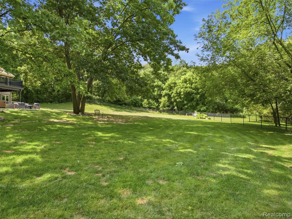 7055 Randall Drive, Fenton, MI 48430 — Photo 44