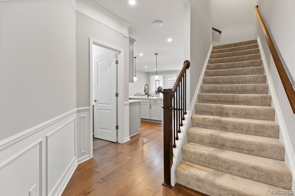 4867 GLENORA Drive, Lake Orion, MI — Photo 3