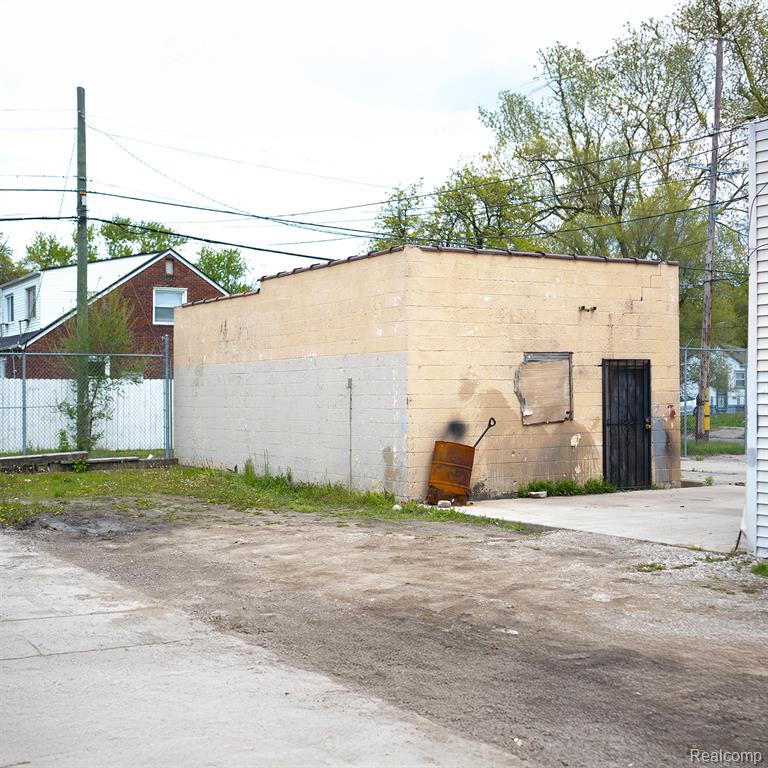 19510 W Warren Avenue, Detroit, MI 48228 — Photo 13