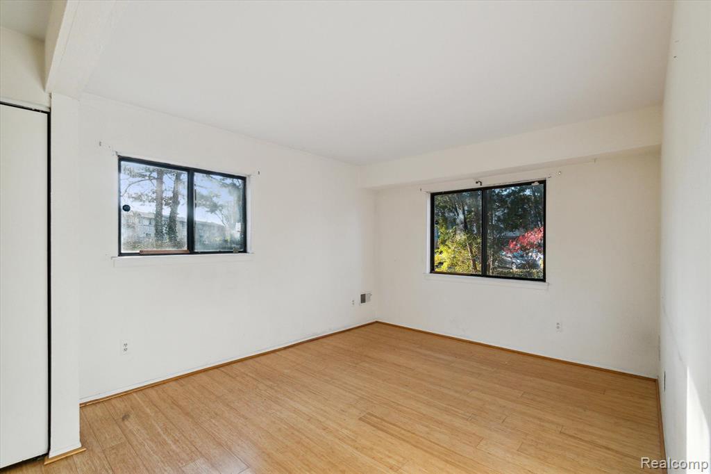 1459 E CHATEAU VERT Street, D, Ypsilanti, MI 48197 — Photo 17