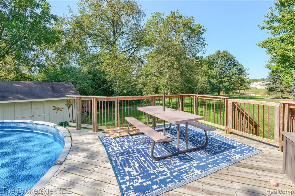 8380 Hunt Club Court, Grand Blanc, MI 48439 — Photo 13
