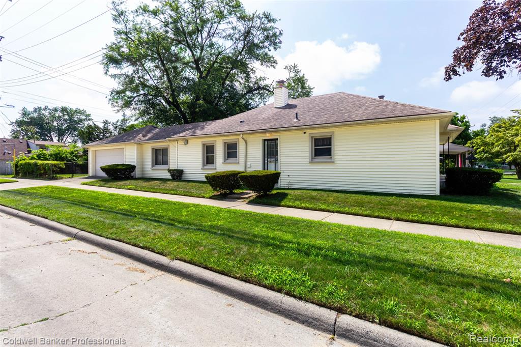 7332 N Vernon Street E, Dearborn Heights, MI 48127 — Photo 24