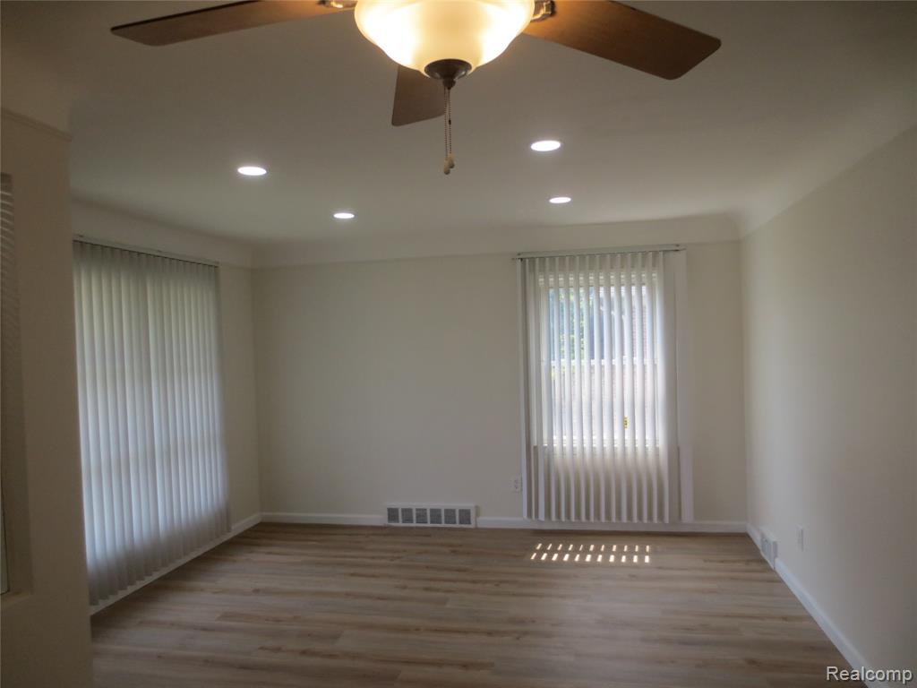 9535 Dixie, Redford, MI 48239 — Photo 15