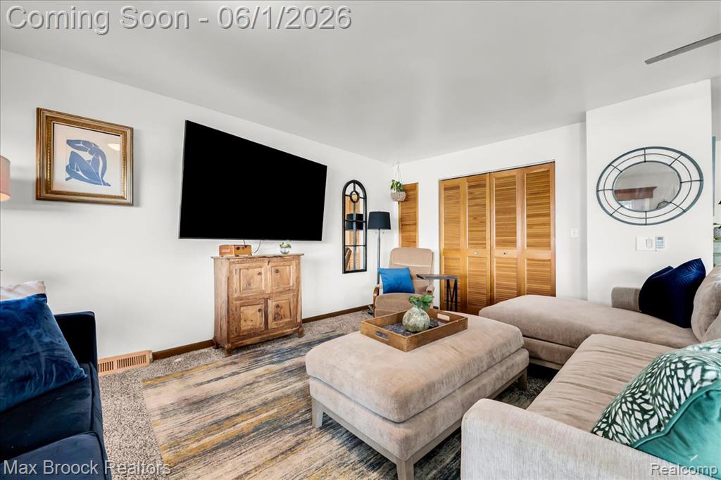 8860 Rushside Drive, Pinckney, MI 48169 — Photo 12