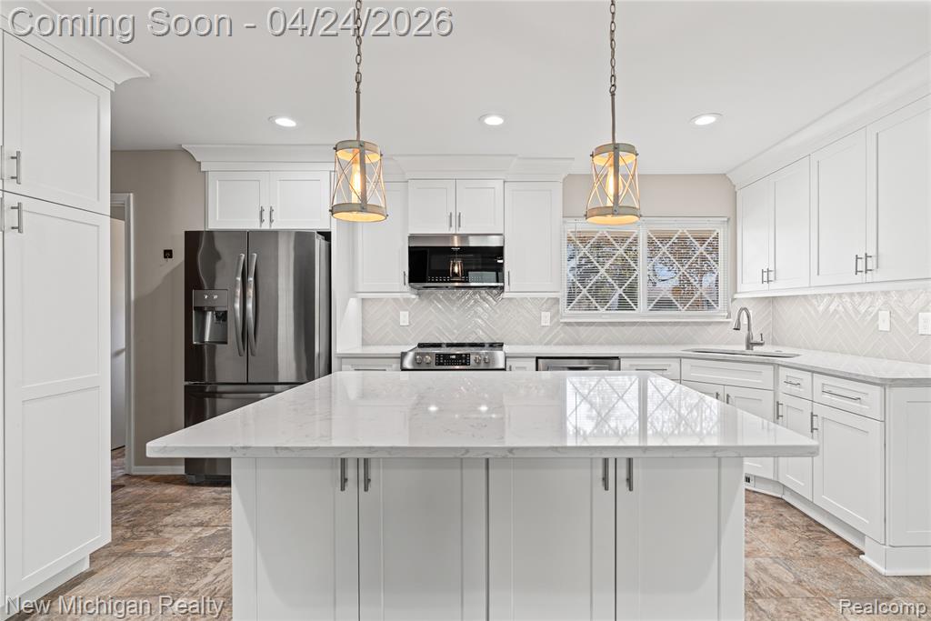 4452 Saint Martins Drive, Flint, MI 48507 — Photo 9