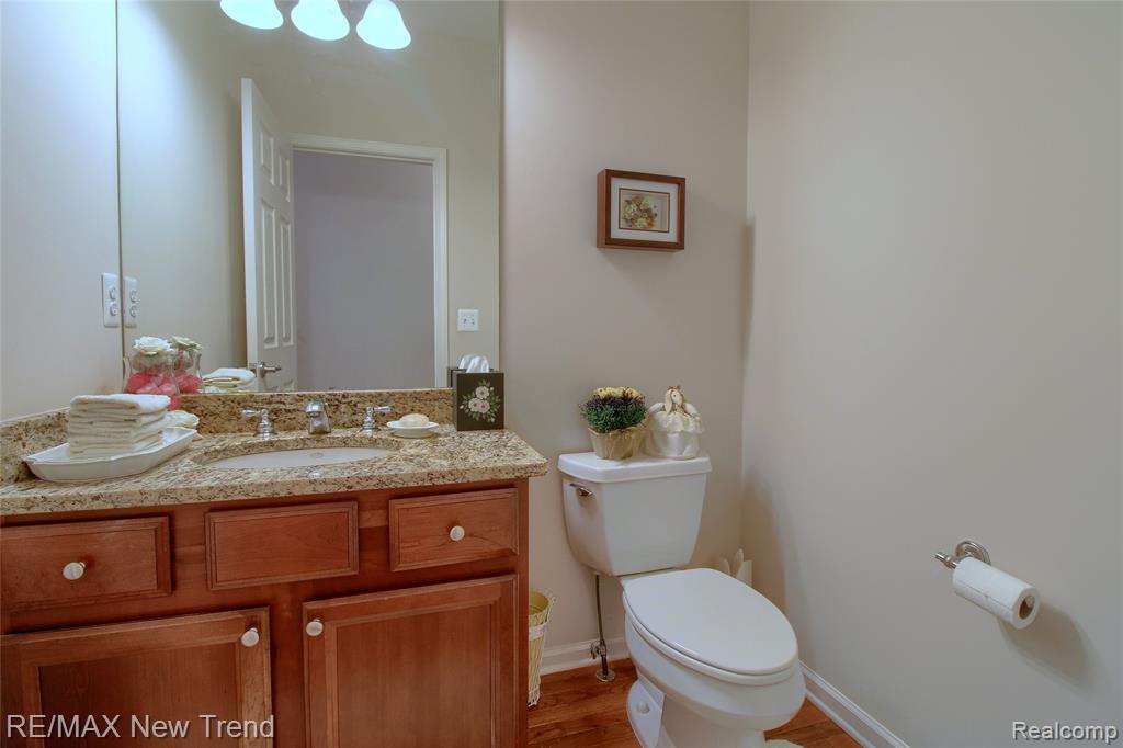 41672 Clemens Circle, Novi, MI 48377 — Photo 24