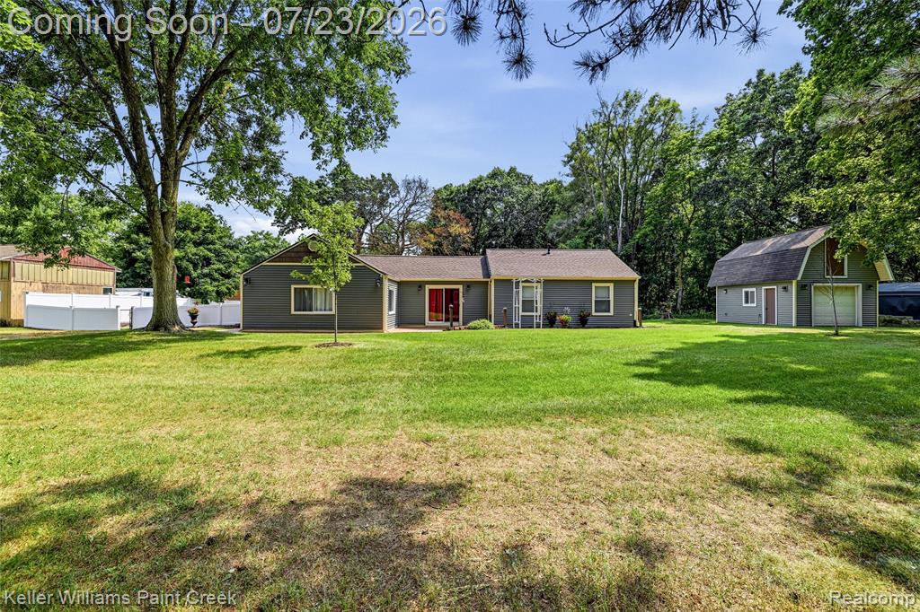 423 East Road, Holly, MI 48442 — Photo 42