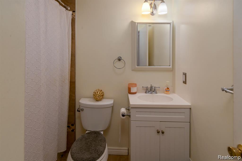 23465 Danberry Lane, Novi, MI — Photo 15