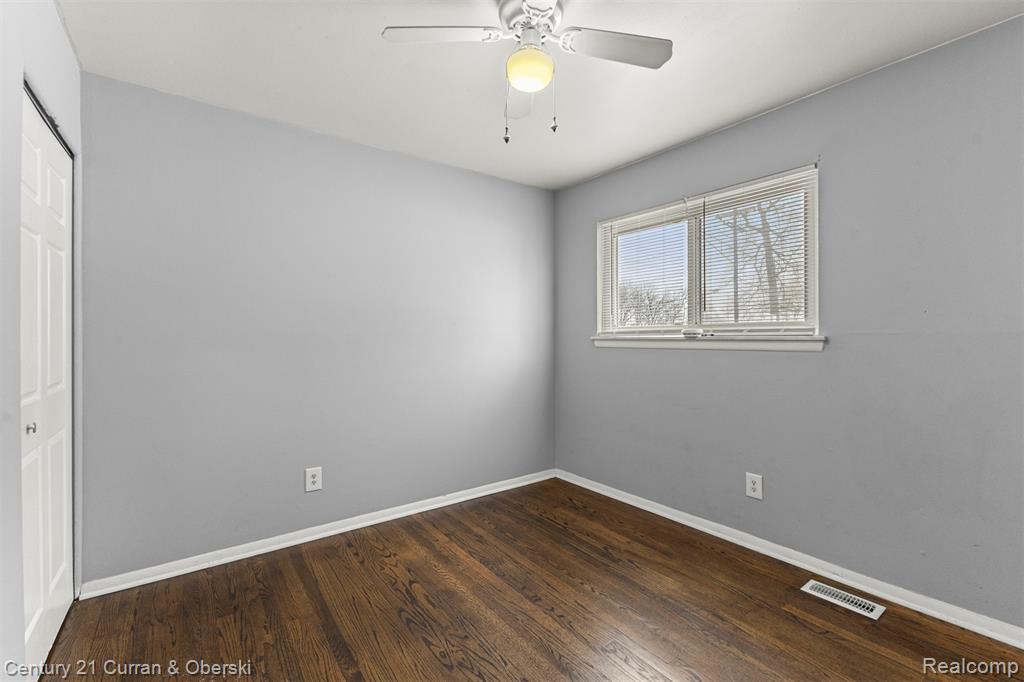 7140 Elm Street, Taylor, MI 48180 — Photo 13