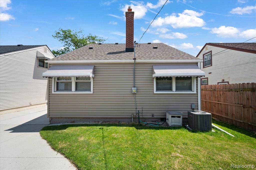 4044 18th Street, Wyandotte, MI 48192 — Photo 30